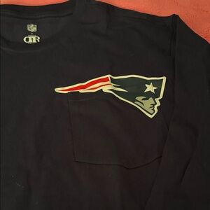 NFL Navy Blue Long Sleeve Shirt with New England Patriots Team Emblem